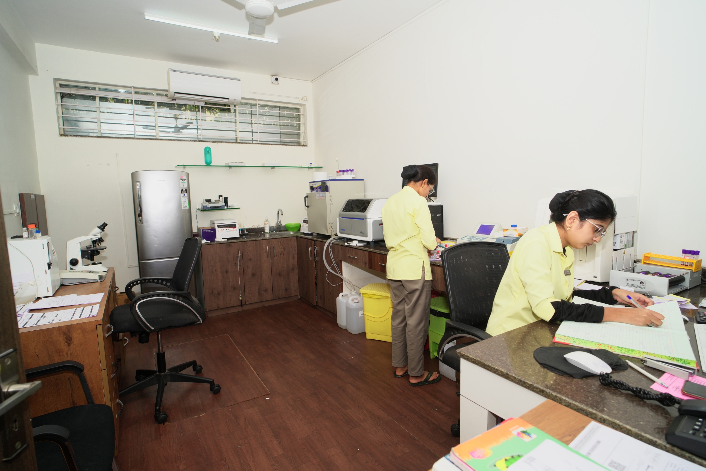 Fully Equipped Clinical Laboratory